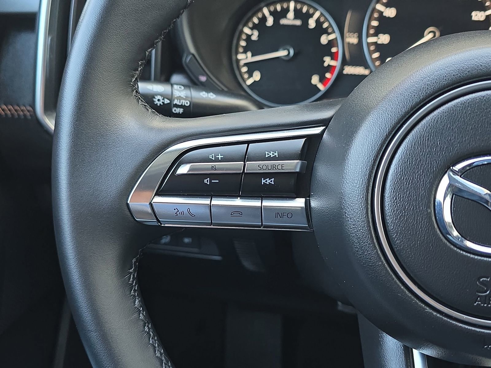 Used 2025 MAZDA CX-50 AWD 2.5 S w/ Premium Plus Pkg image 19