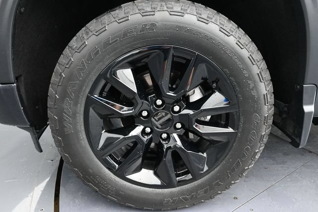 Used 2024 Chevrolet Silverado 1500 RST AWD/4WD image 22