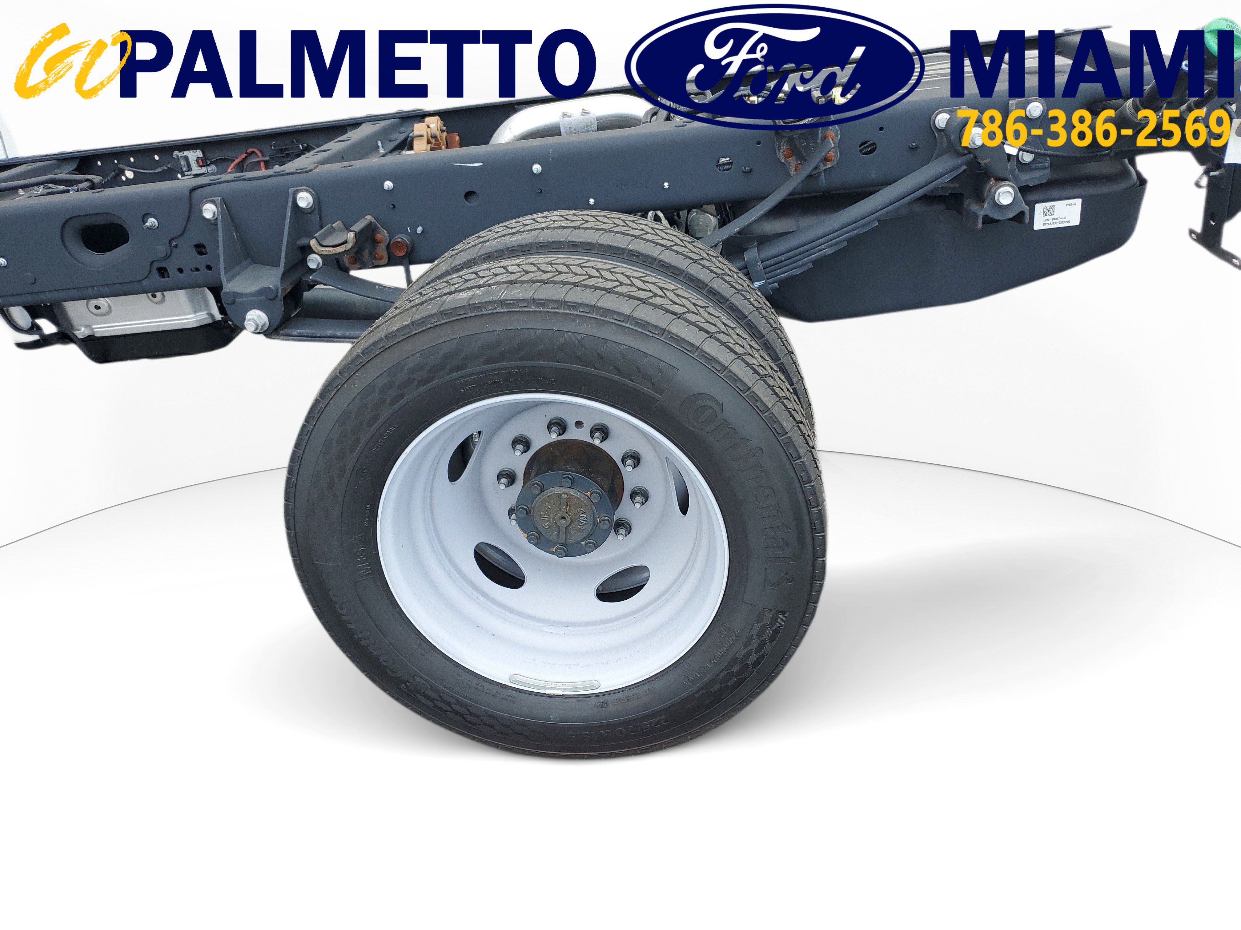 New 2024 Ford F350 XL w/ XL Chrome Package AWD/4WD image 5