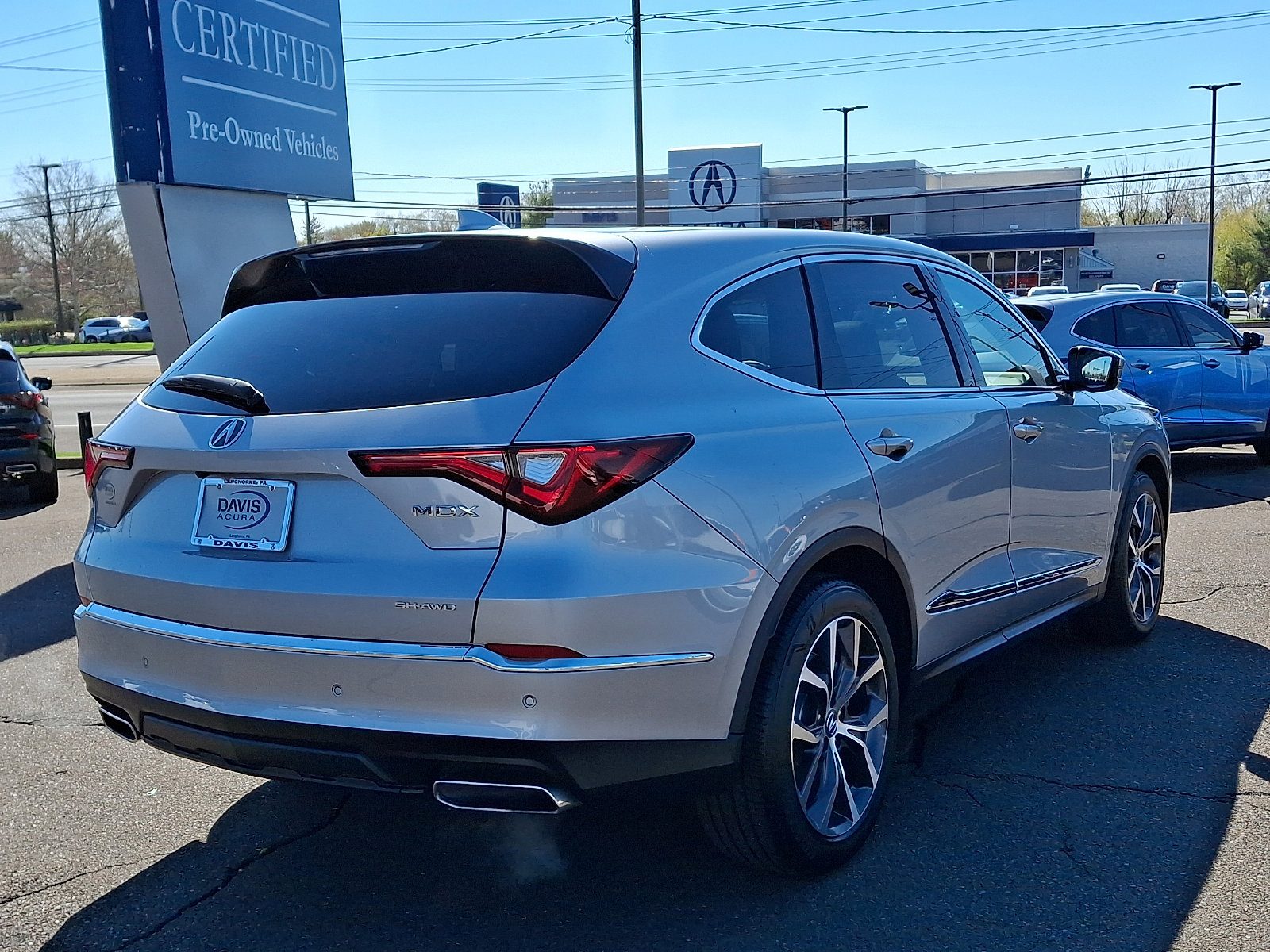 Certified 2023 Acura MDX w/ Technology Package image 4