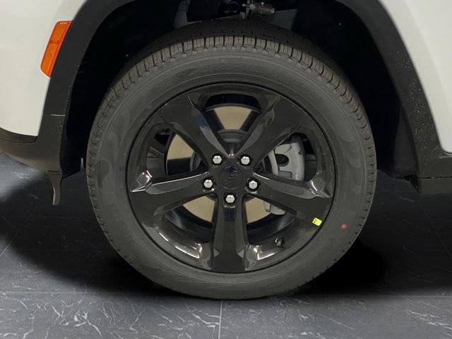 New 2025 Jeep Grand Cherokee L Limited w/ Black Appearance Package image 41