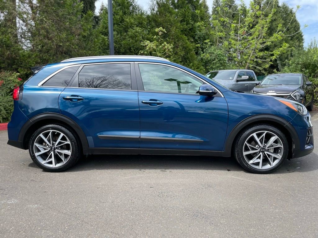 Used 2020 Kia Niro Touring FWD image 3