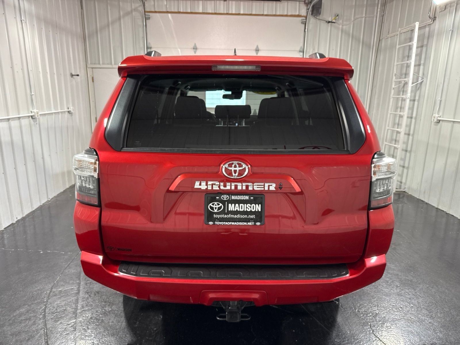 Used 2024 Toyota 4Runner SR5 AWD/4WD image 41