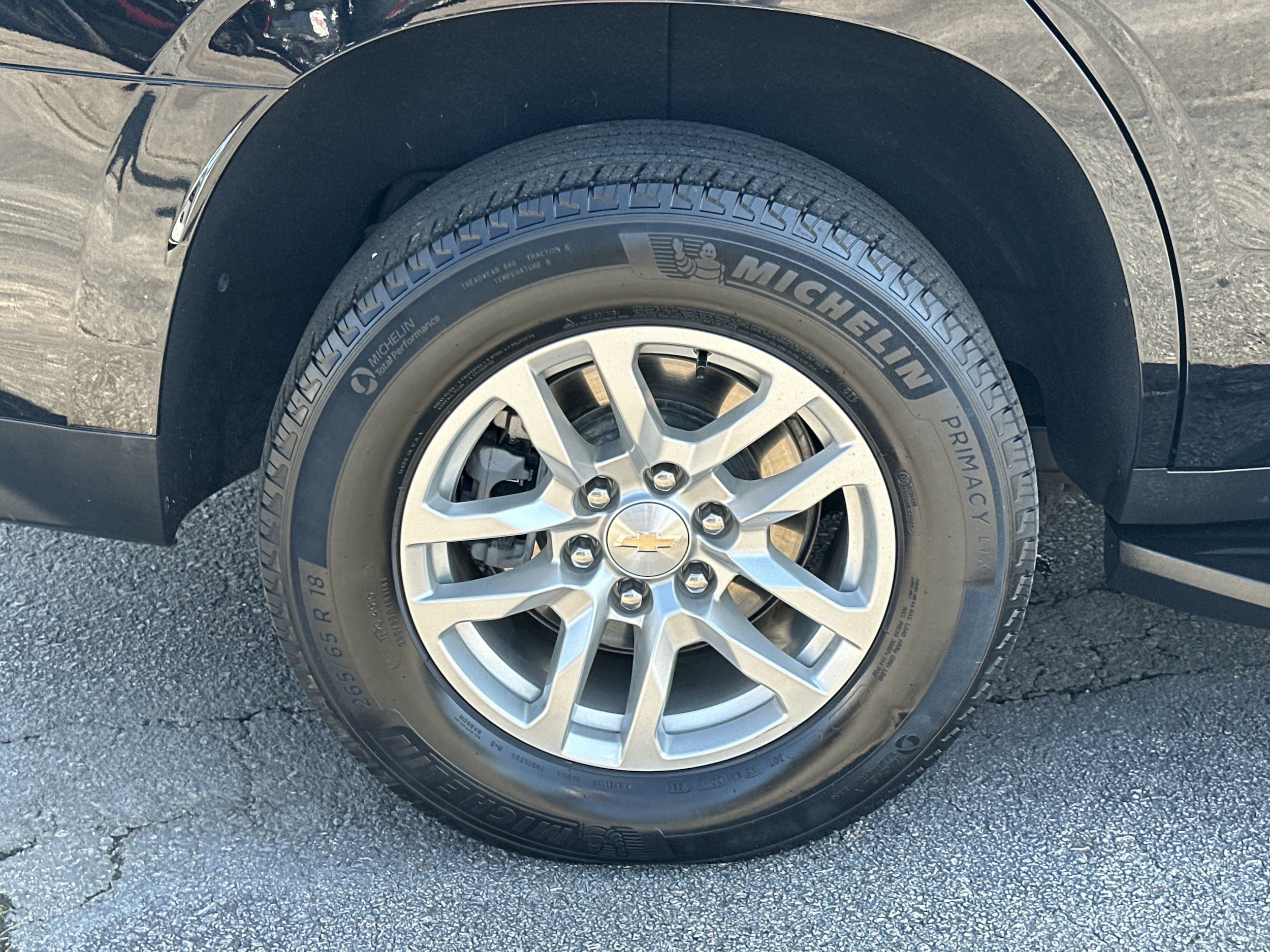 Used 2024 Chevrolet Tahoe LT AWD/4WD image 17