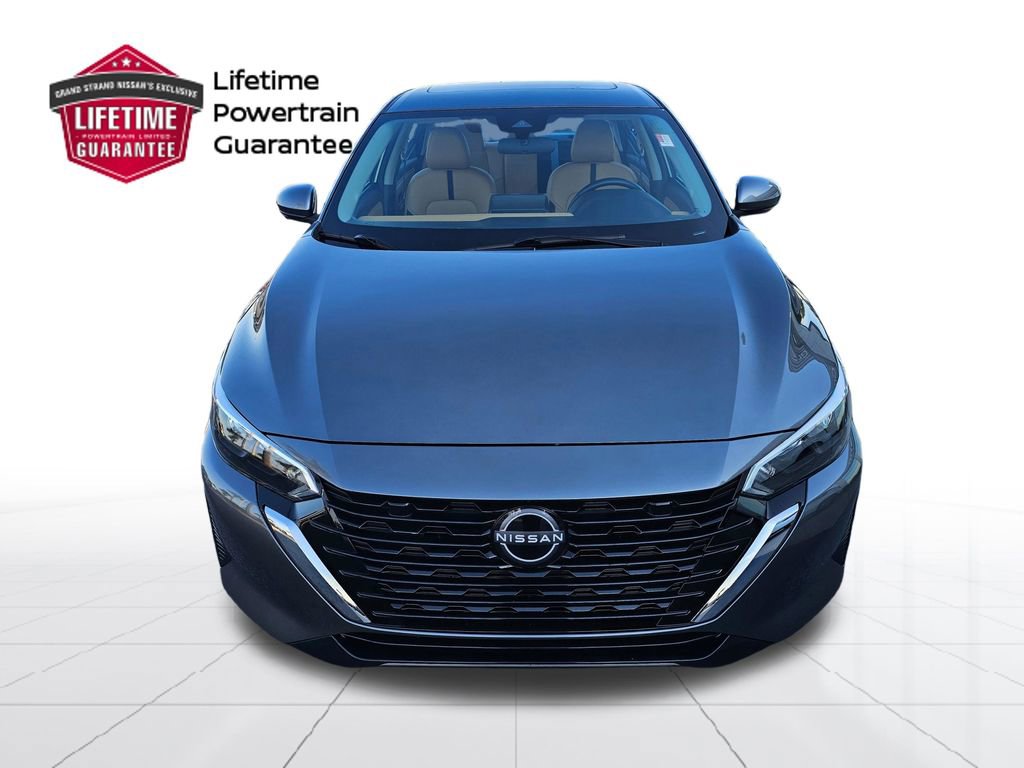 Used 2025 Nissan Sentra SV w/ SV Premium Package image 4