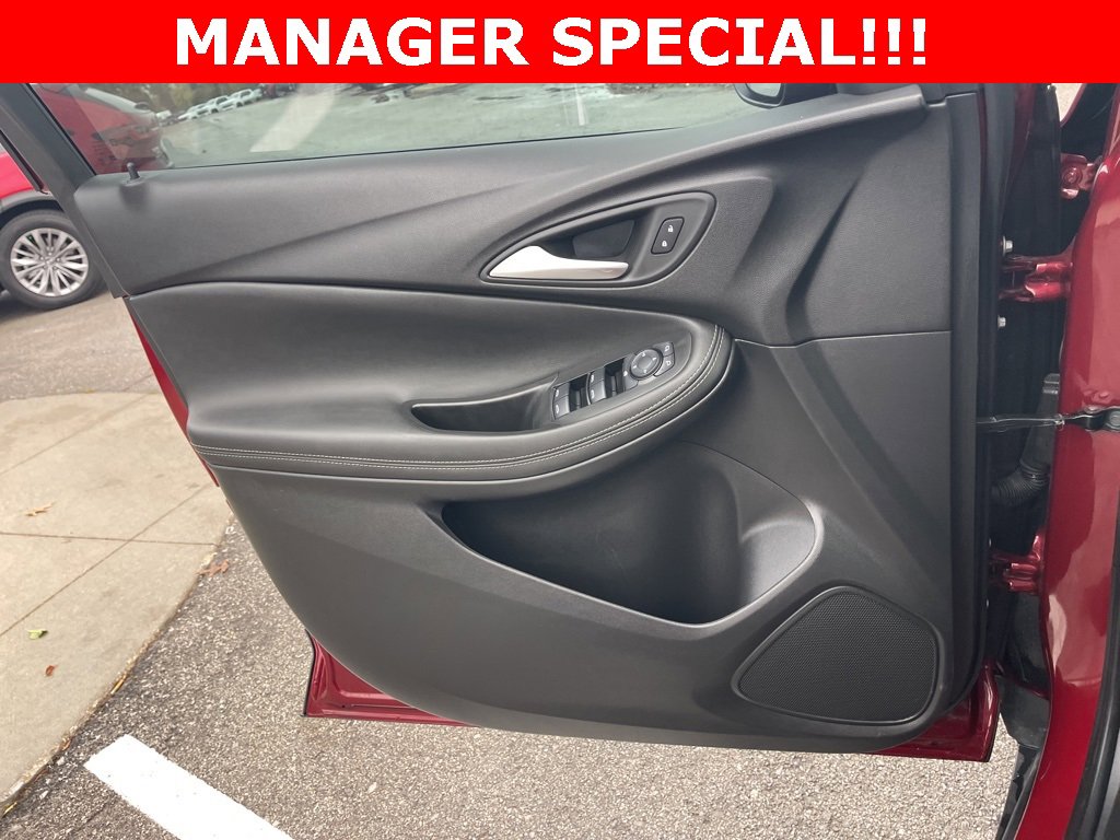 Certified 2024 Buick Encore GX Preferred w/ Advanced Technology Package image 28