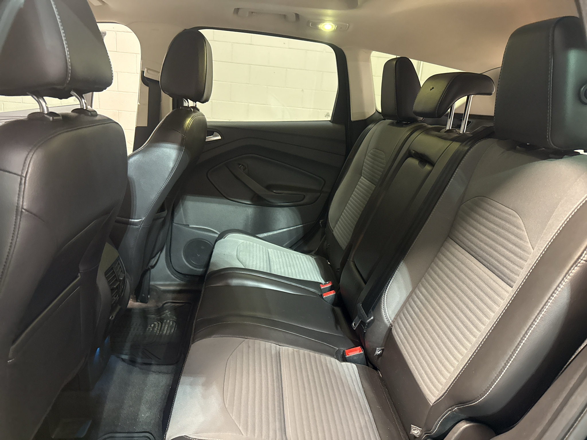 Used 2017 Ford Escape Titanium AWD/4WD image 24