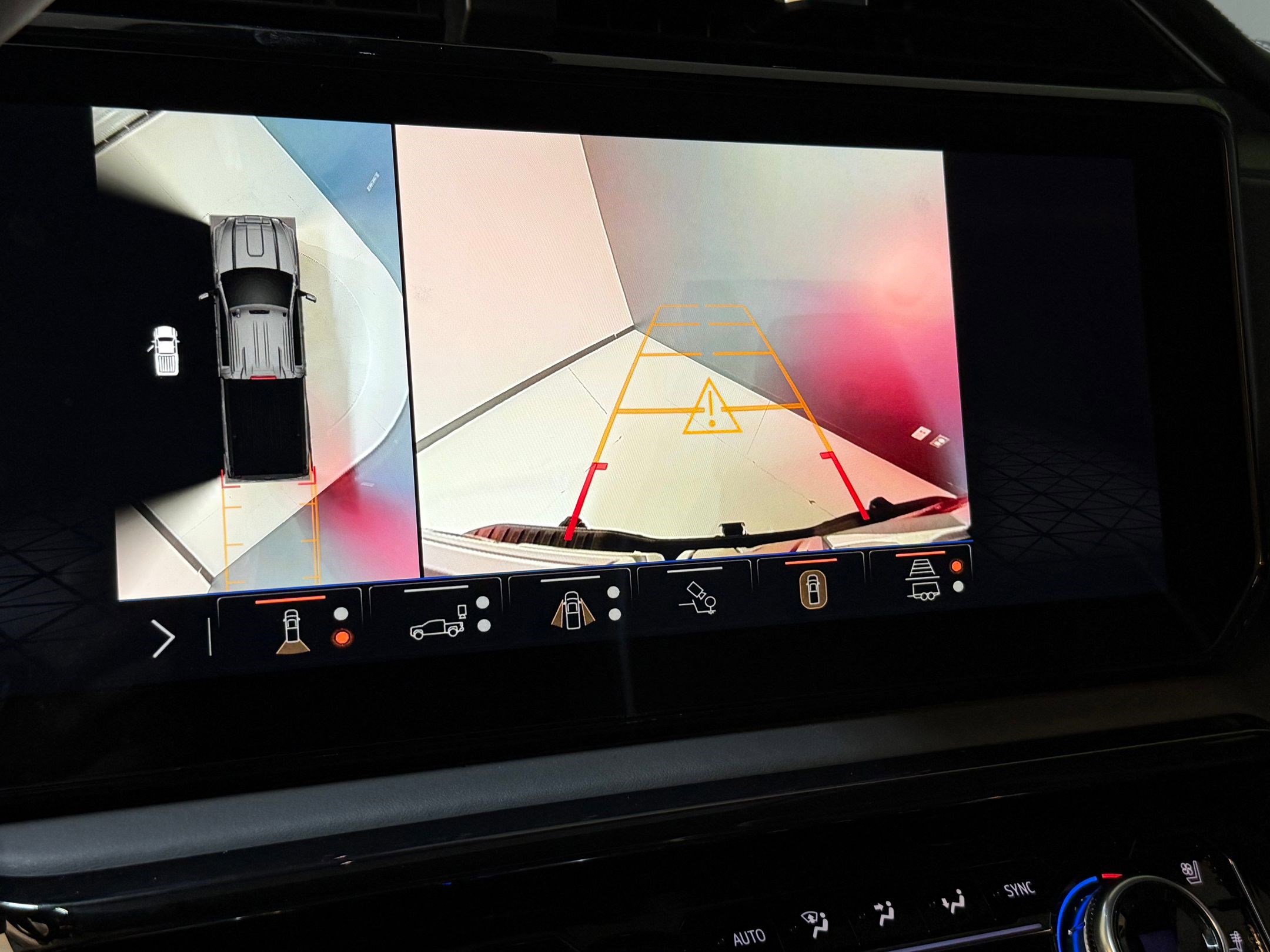 Used 2024 GMC Sierra 2500 AT4X w/ AT4X AEV Edition image 31