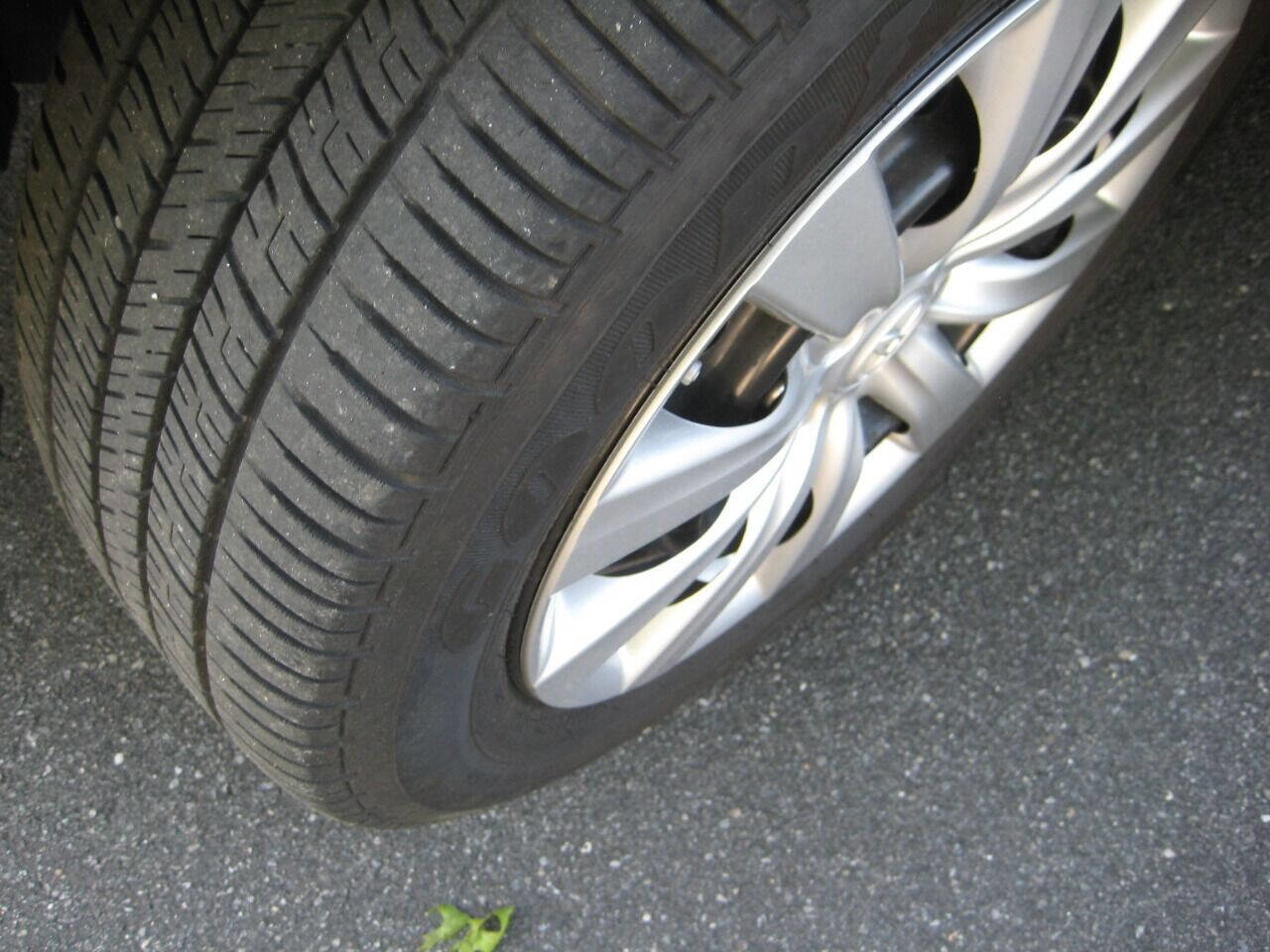 Used 2012 Toyota Corolla LE image 24