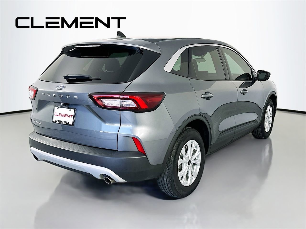 Used 2024 Ford Escape Active w/ Cold Weather Package FWD image 7