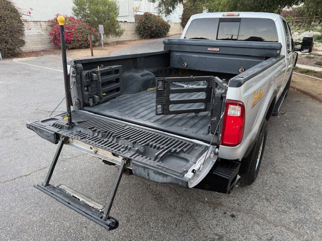 Used 2009 Ford F350 Cabela's image 10