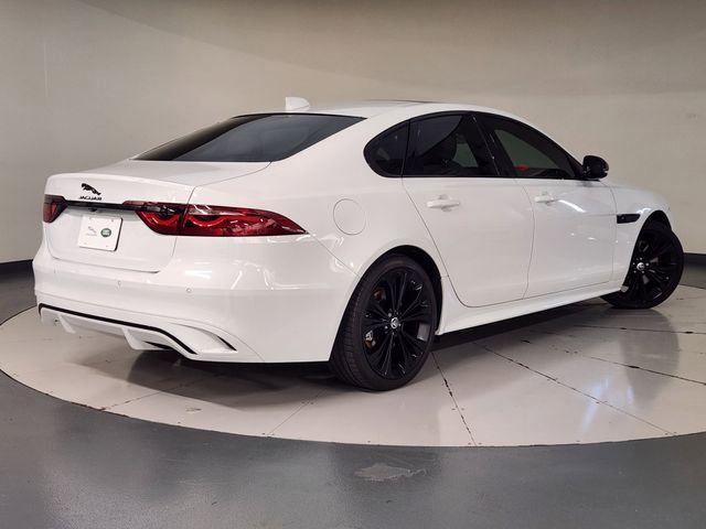 Used 2024 Jaguar XF R-Dynamic SE image 2