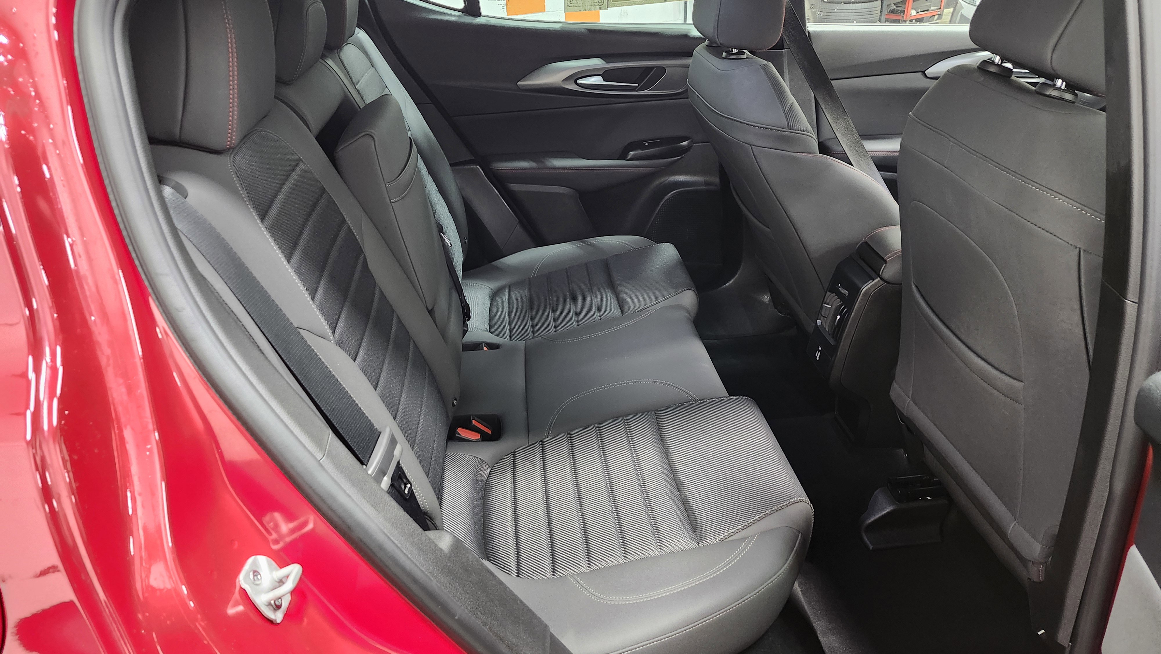 Used 2024 Dodge Hornet R/T image 19