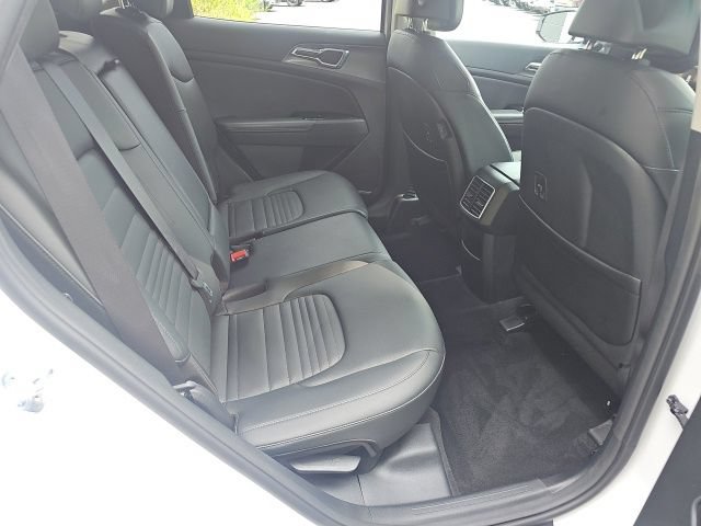 Used 2023 Kia Sportage SX FWD image 16