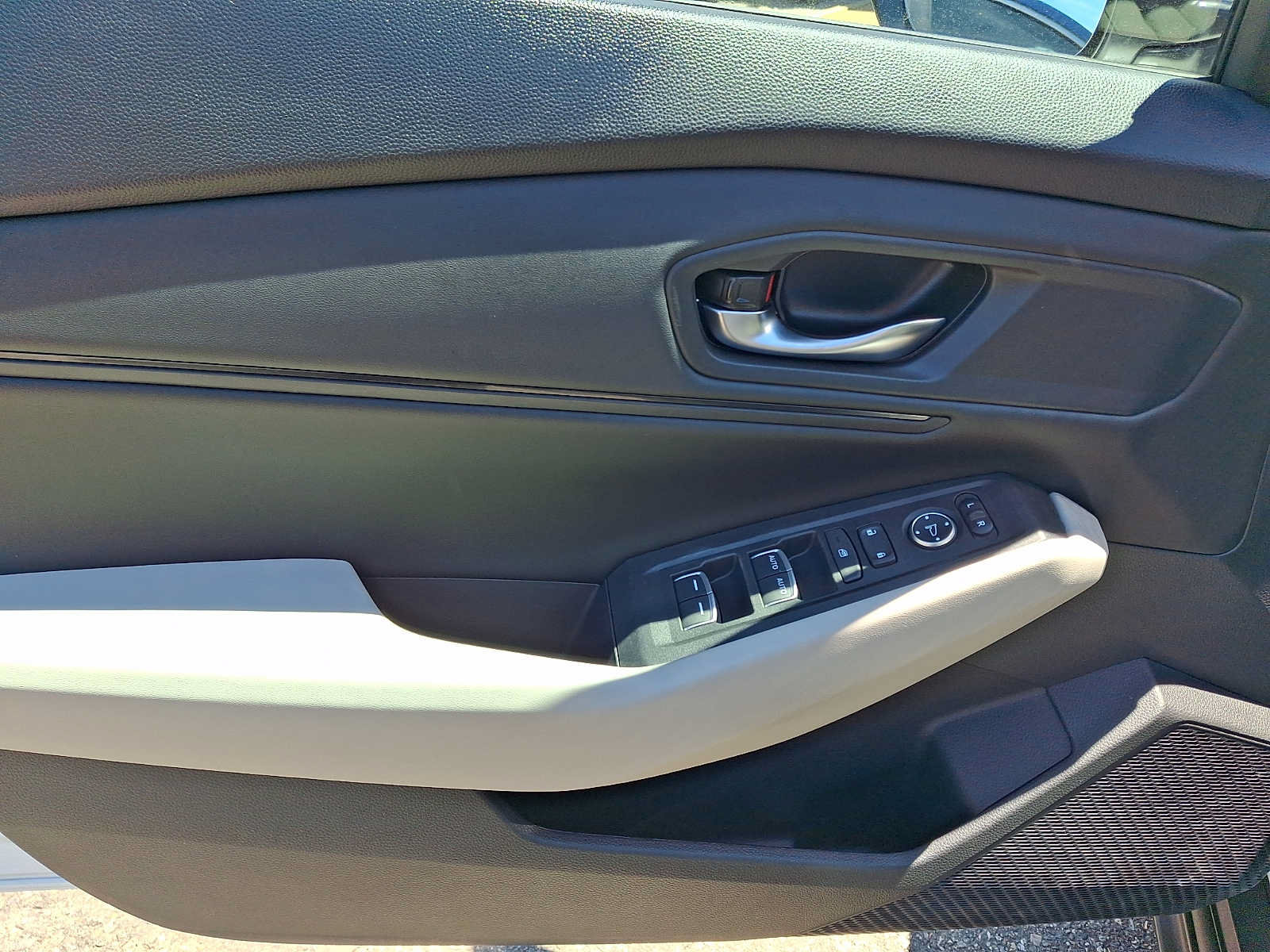 Certified 2023 Honda Accord EX image 12