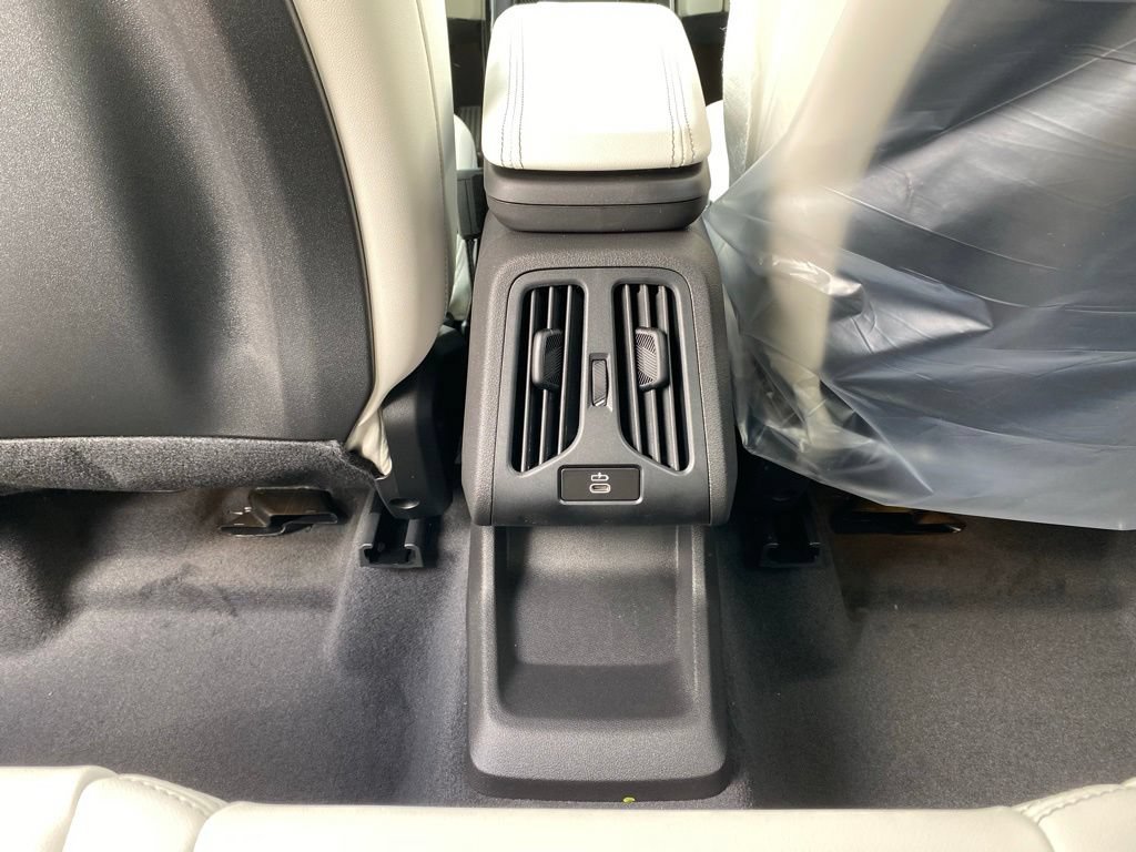 New 2026 BMW X1 xDrive28i w/ Convenience Package AWD/4WD image 9
