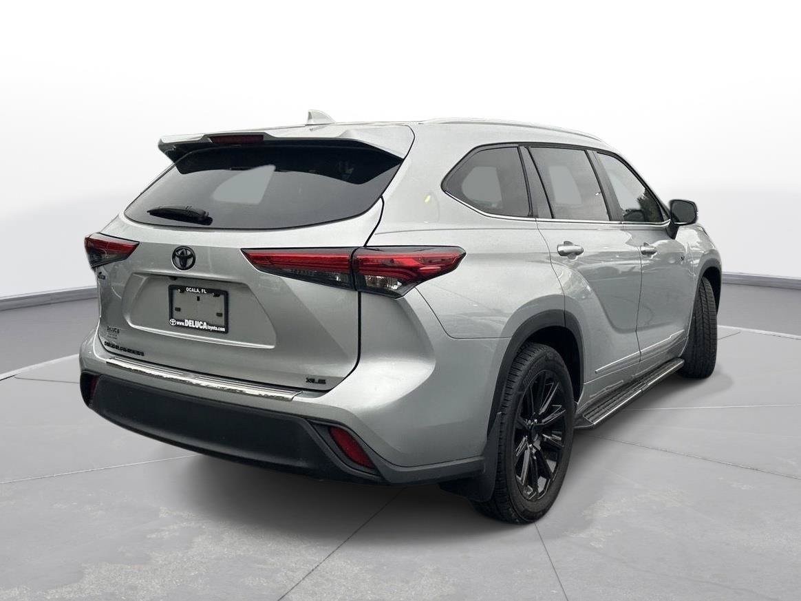 Used 2023 Toyota Highlander XLE FWD image 56