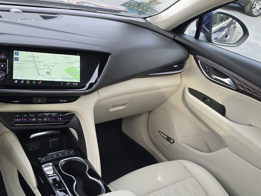 Certified 2023 Buick Envision Avenir image 7
