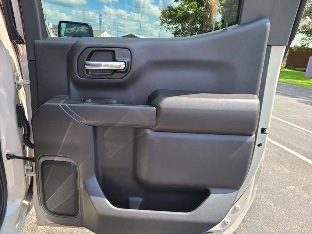 New 2026 Chevrolet Silverado 1500 Custom Trail Boss AWD/4WD image 5