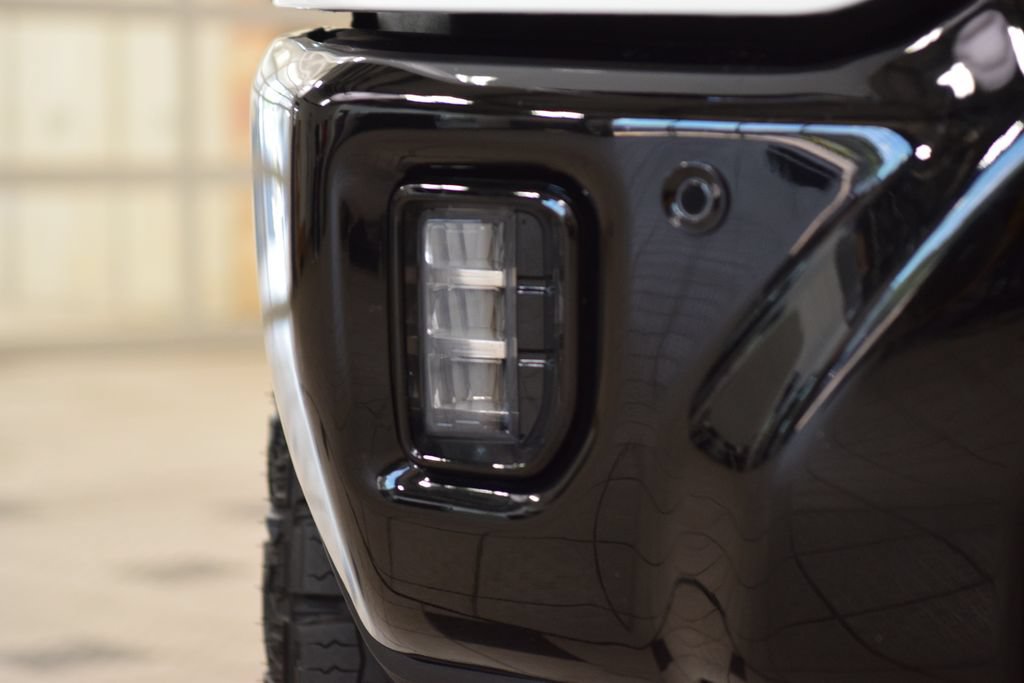 Used 2026 Chevrolet Silverado 2500 ZR2 AWD/4WD image 13