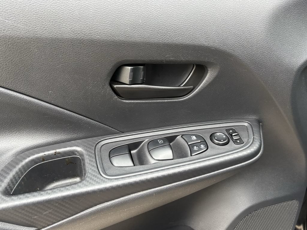 Used 2020 Nissan Versa S FWD image 11