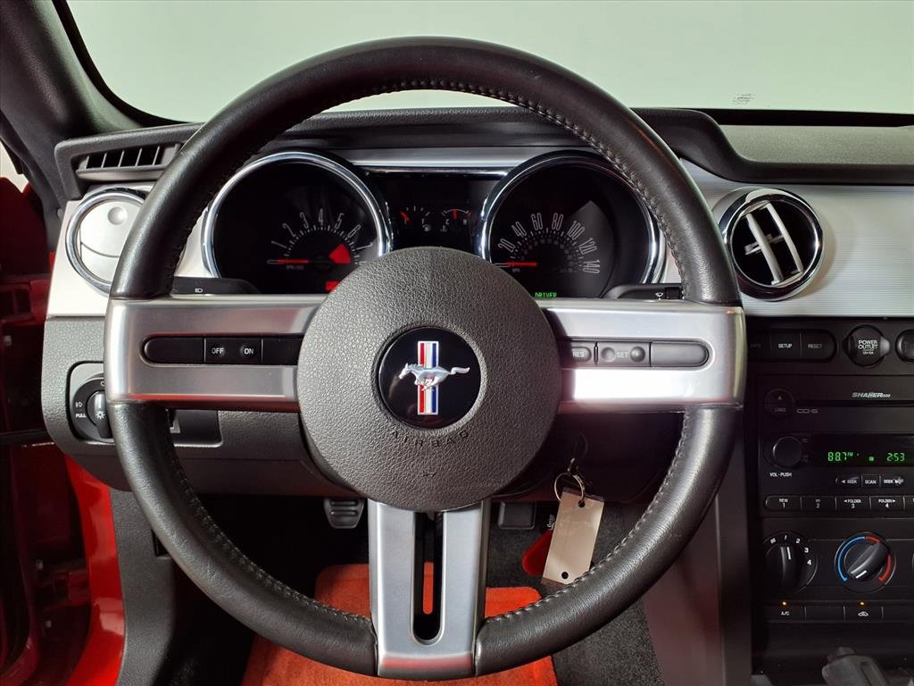 Used 2005 Ford Mustang GT image 25