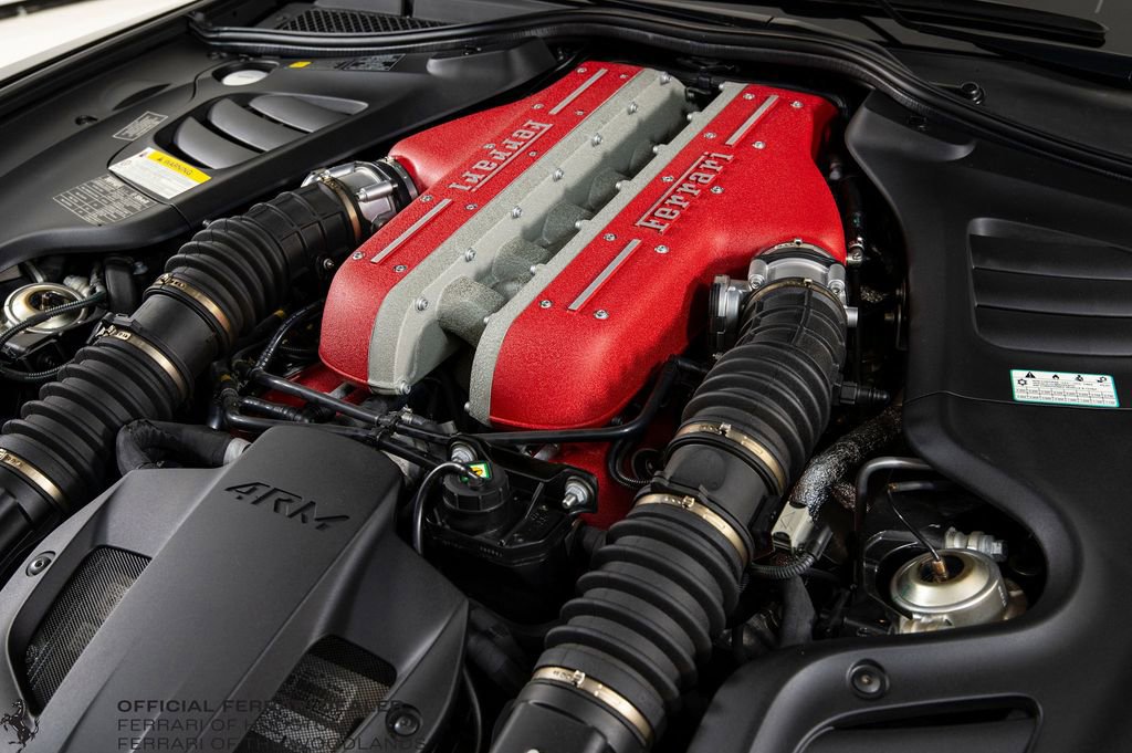 Used 2018 Ferrari GTC4Lusso image 31