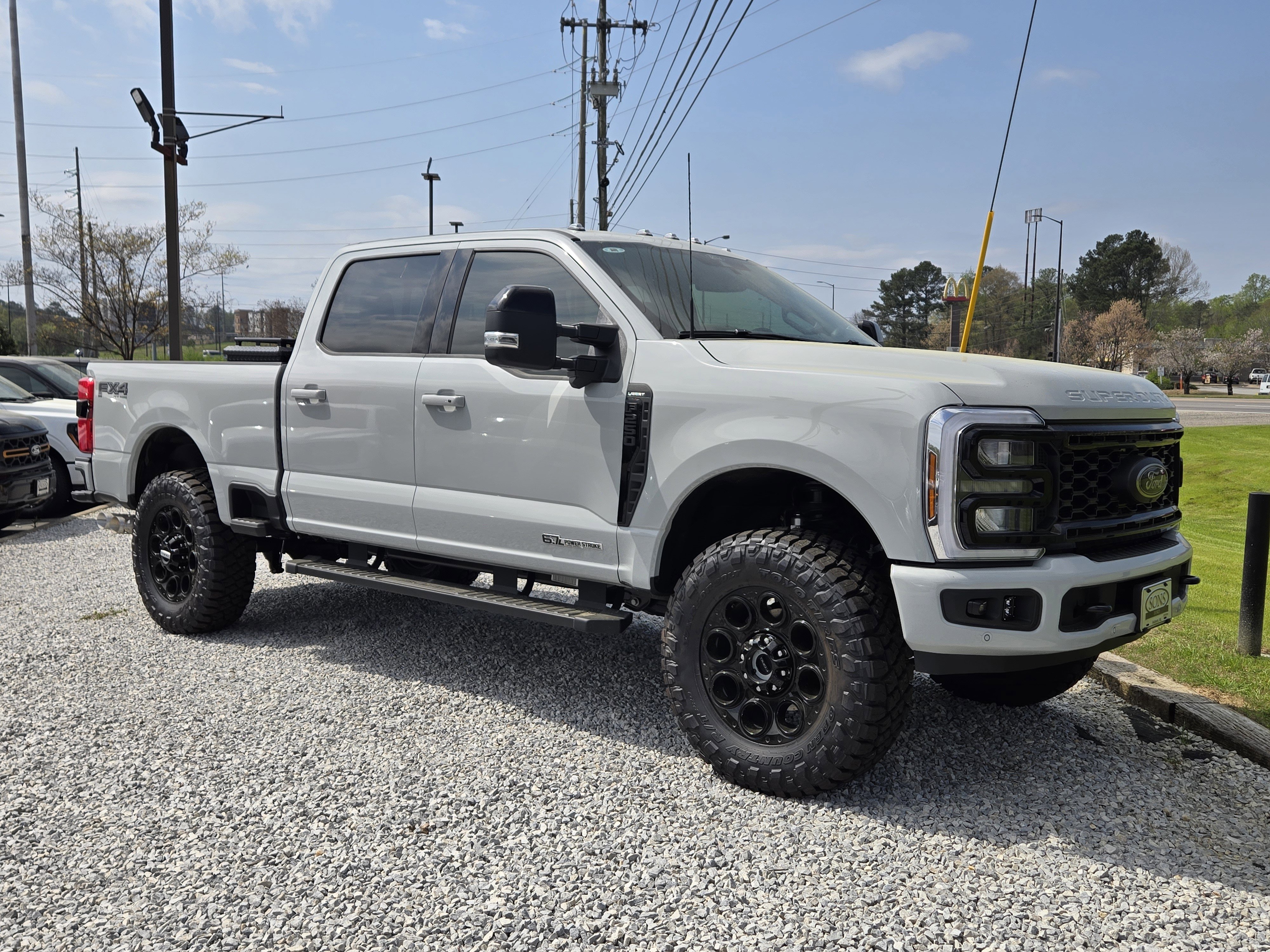 New 2026 Ford F250 Lariat w/ Black Appearance Package image 4