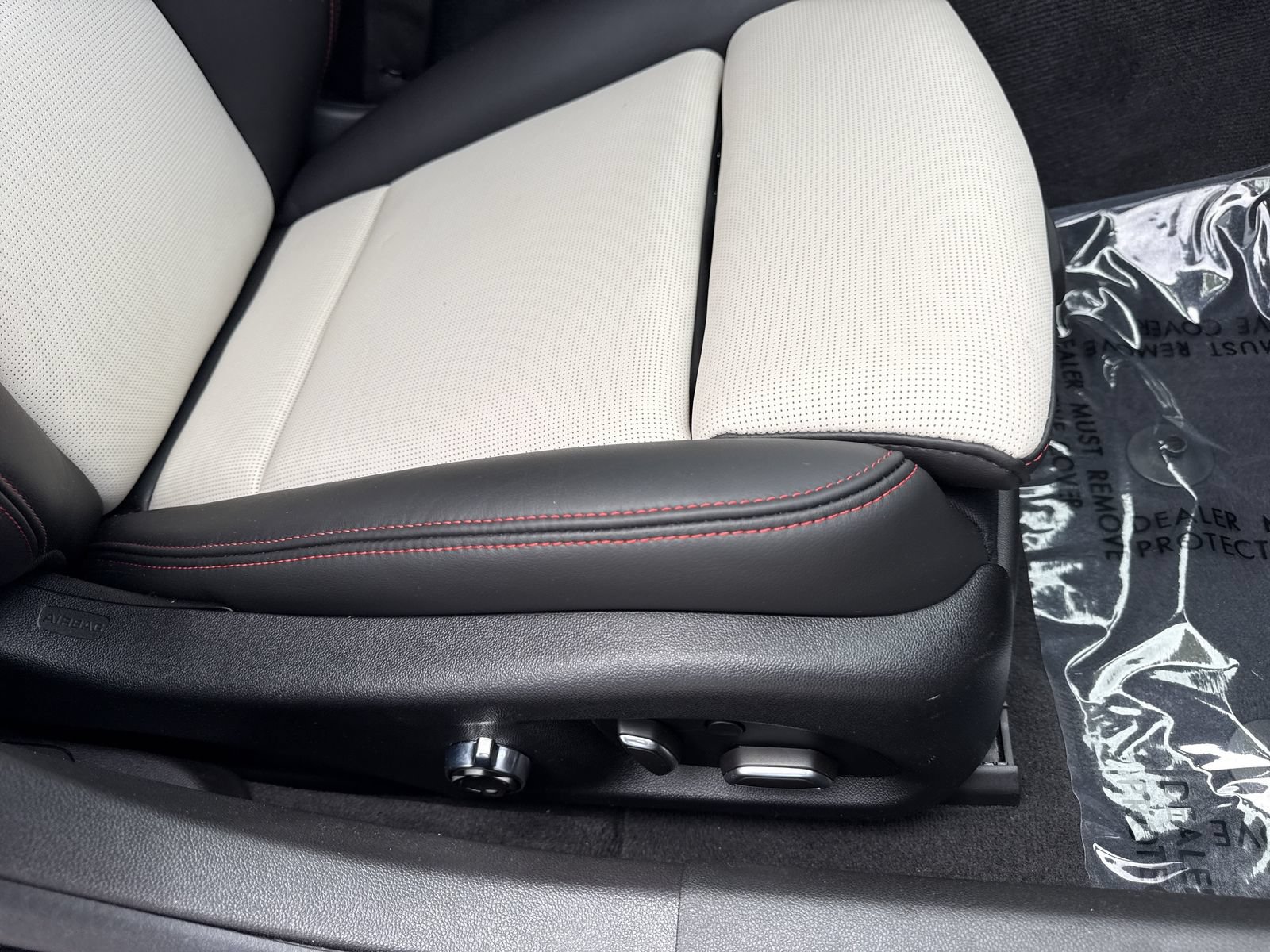 Used 2026 Cadillac CT5 Sport w/ Technology Package RWD image 31