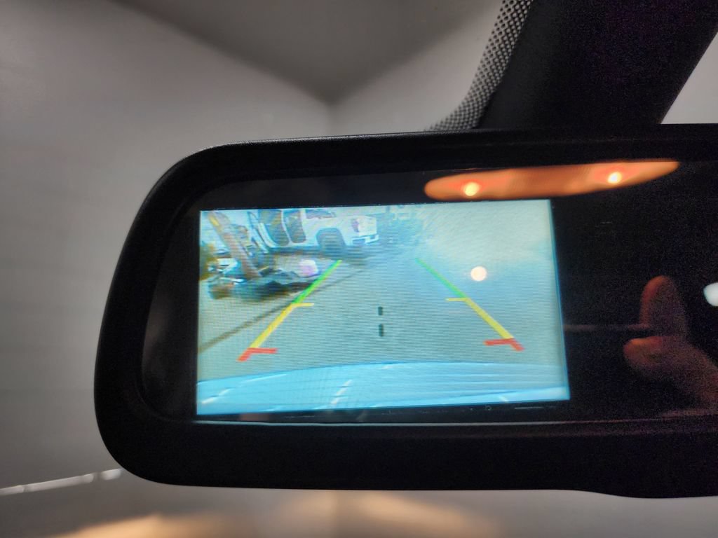 Used 2019 Dodge Journey SE FWD image 19