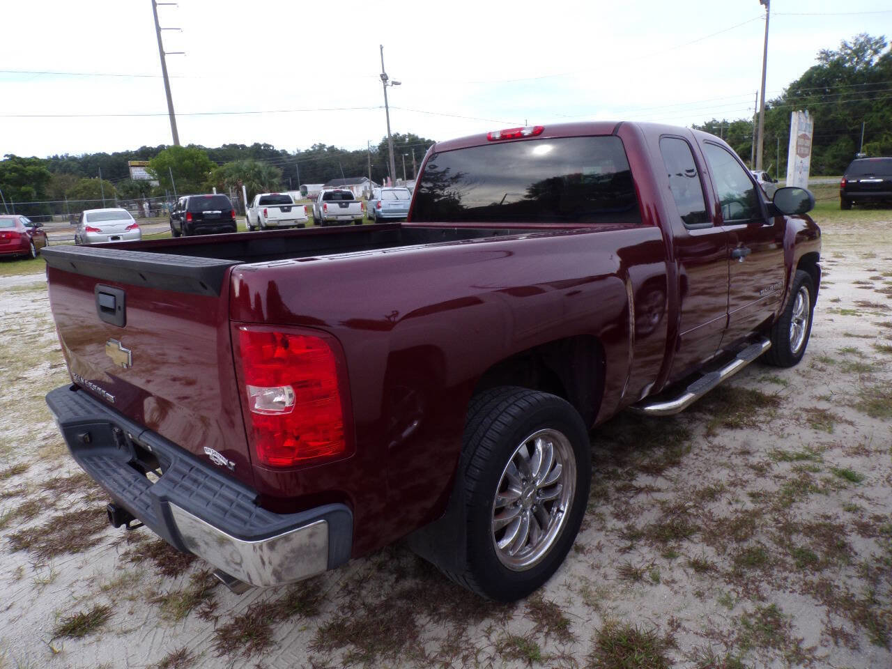 Used 2008 Chevrolet Silverado 1500 LT w/ EZ-Lift Tailgate Package image 6