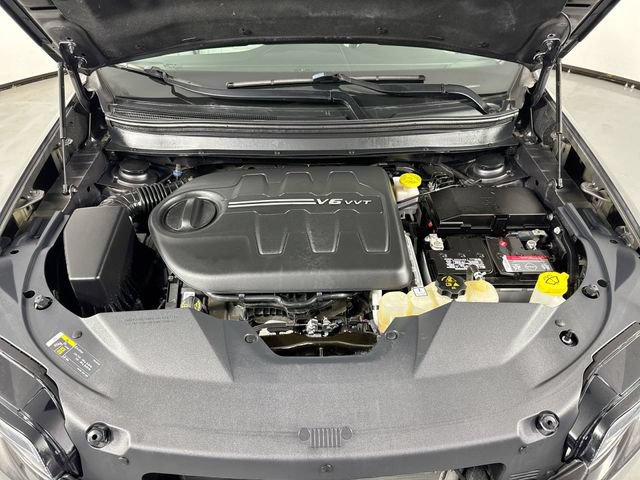 Used 2019 Jeep Cherokee Limited w/ Luxury Group FWD image 28