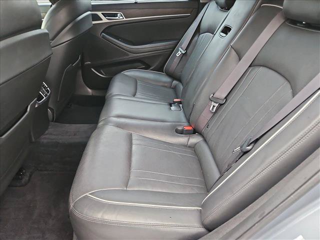 Used 2015 Hyundai Genesis 5.0 RWD image 20