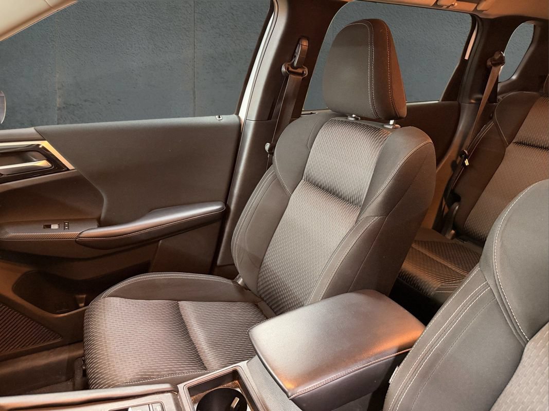 Used 2022 Mitsubishi Outlander ES AWD/4WD image 13