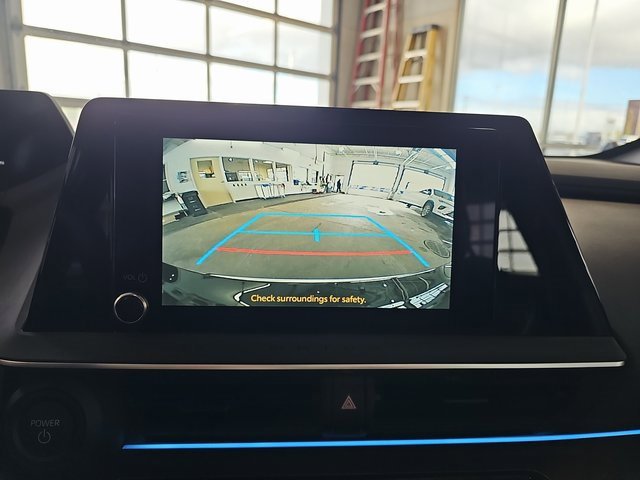 Used 2024 Toyota Prius XLE image 21