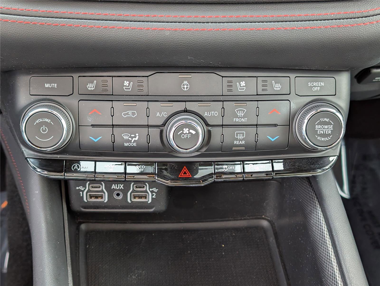 Used 2024 Dodge Durango GT image 26