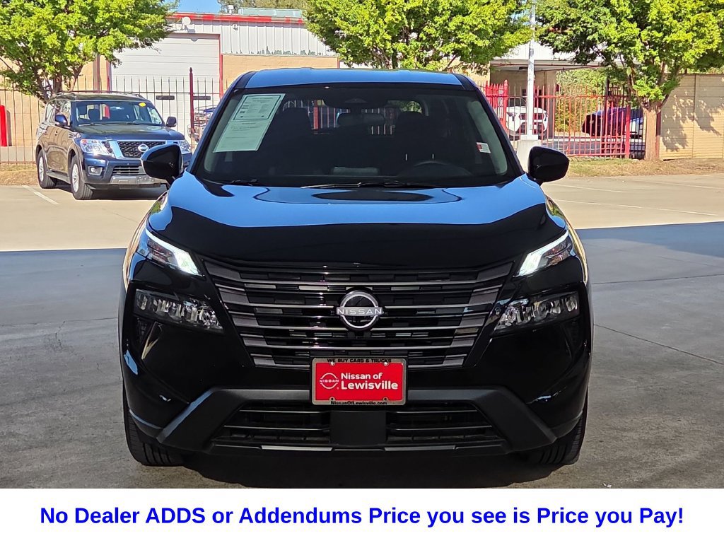 Used 2026 Nissan Rogue SV FWD image 3