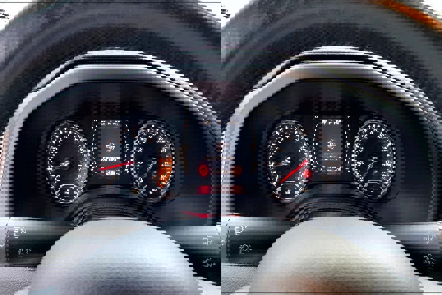 Used 2015 Jeep Renegade Latitude w/ Popular Equipment Group image 25