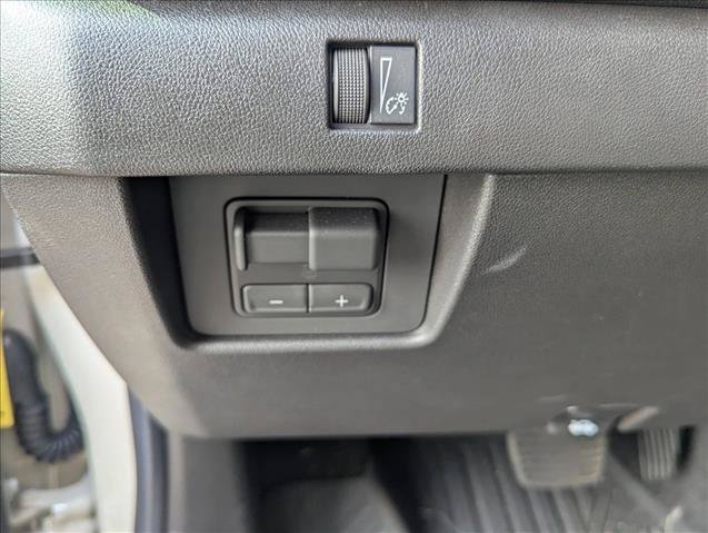 Used 2026 Chevrolet Colorado Trail Boss AWD/4WD image 14