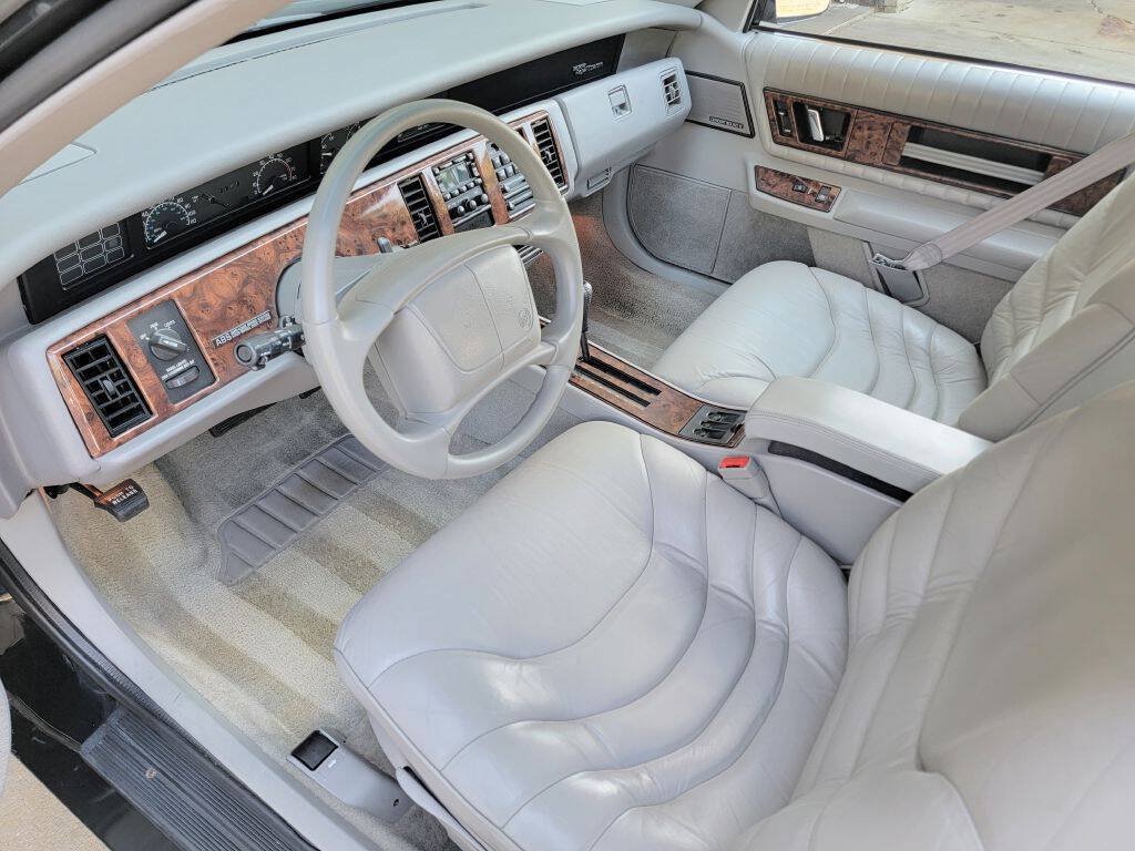 Used 1994 Buick Regal Custom FWD image 7