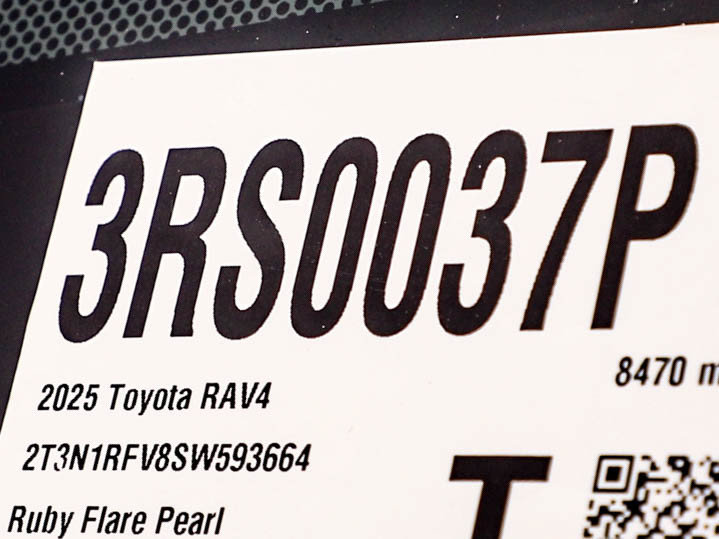 Used 2025 Toyota RAV4 Limited w/ Weather Package AWD/4WD image 33