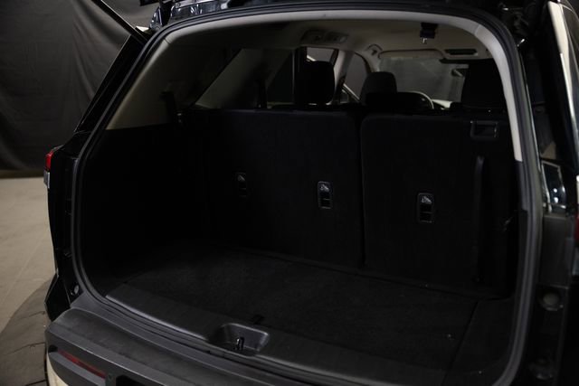 Used 2024 Nissan Pathfinder SV AWD/4WD image 25