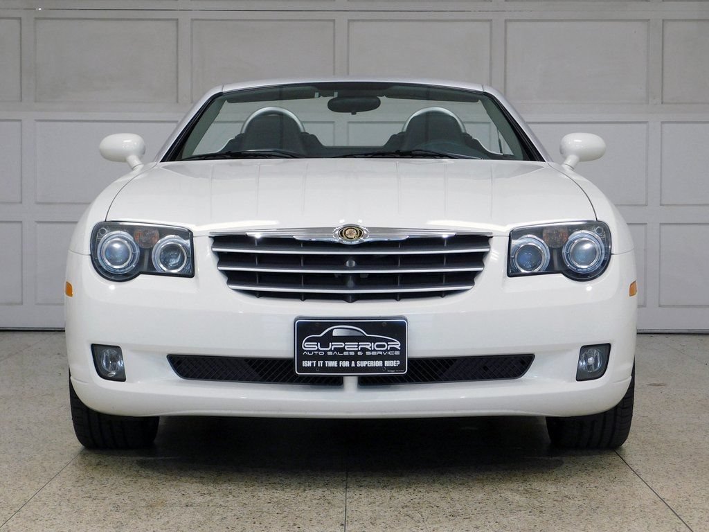 Used 2005 Chrysler Crossfire Limited RWD image 3