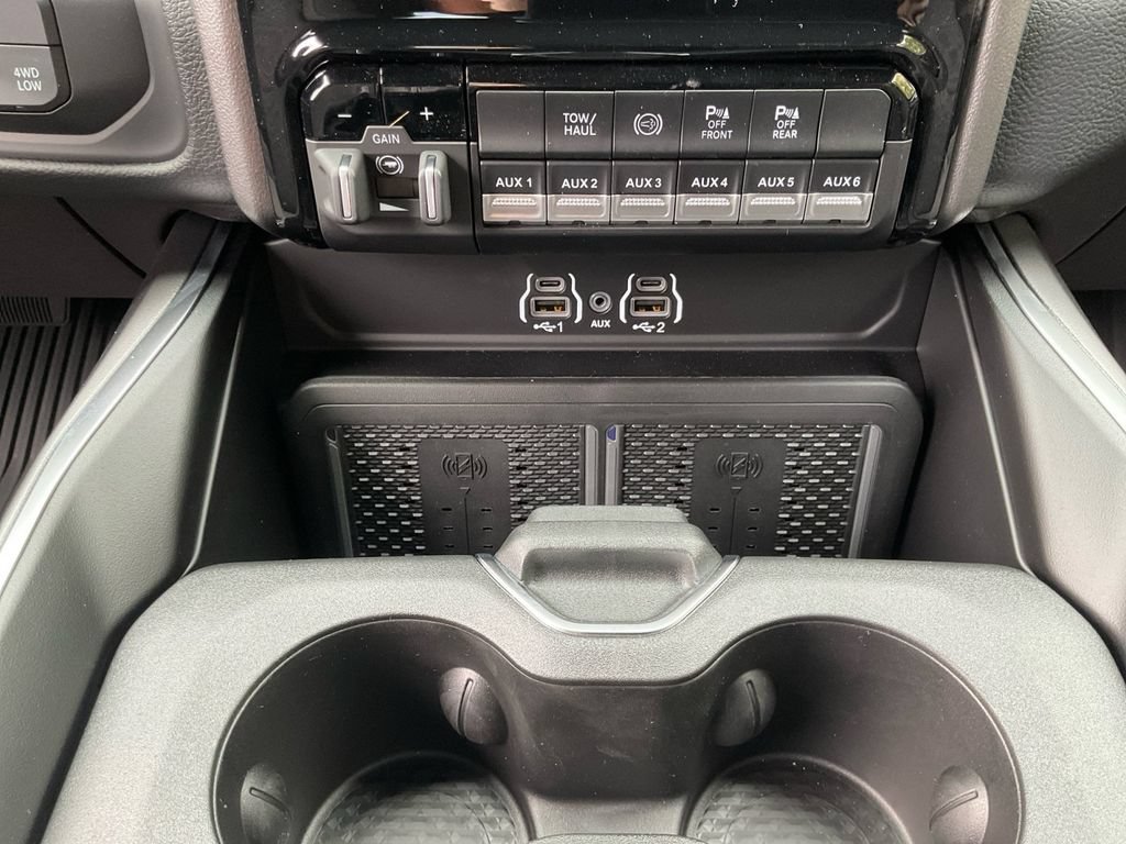 New 2027 RAM 3500 Big Horn AWD/4WD image 27