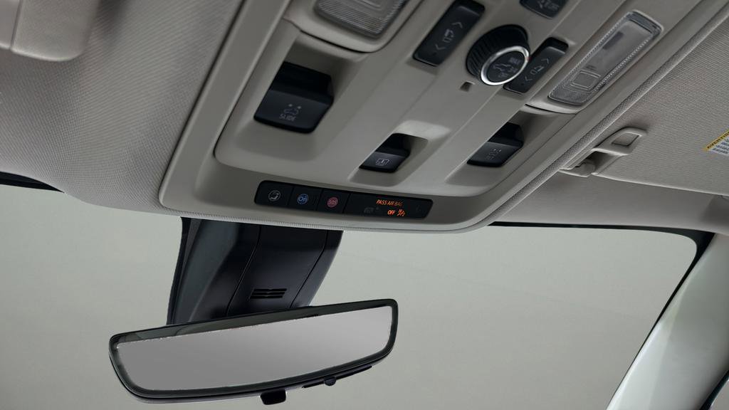 Used 2021 GMC Yukon Denali w/ Advanced Technology Package image 29