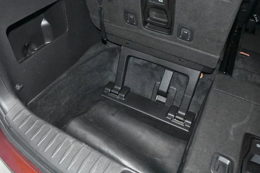 Used 2023 Kia Carnival LX image 35