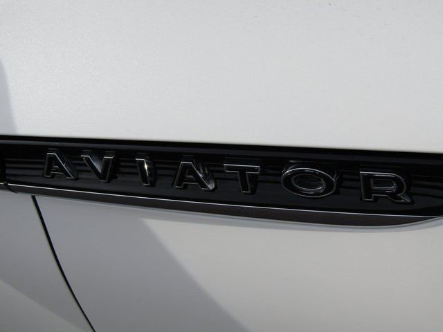 Used 2023 Lincoln Aviator Black Label w/ Dynamic Handling Package image 32