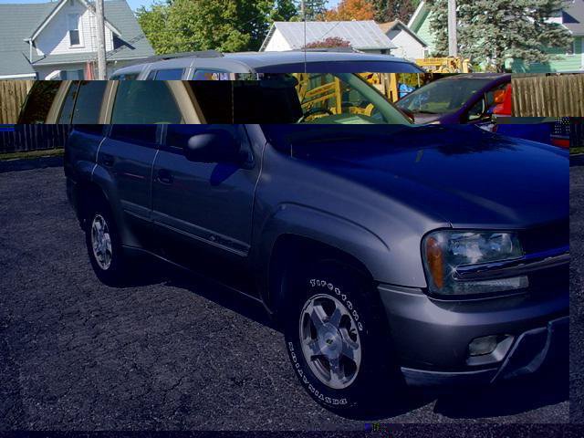 Used 2002 Chevrolet TrailBlazer LT w/ Driver Convenience Pkg RWD image 3