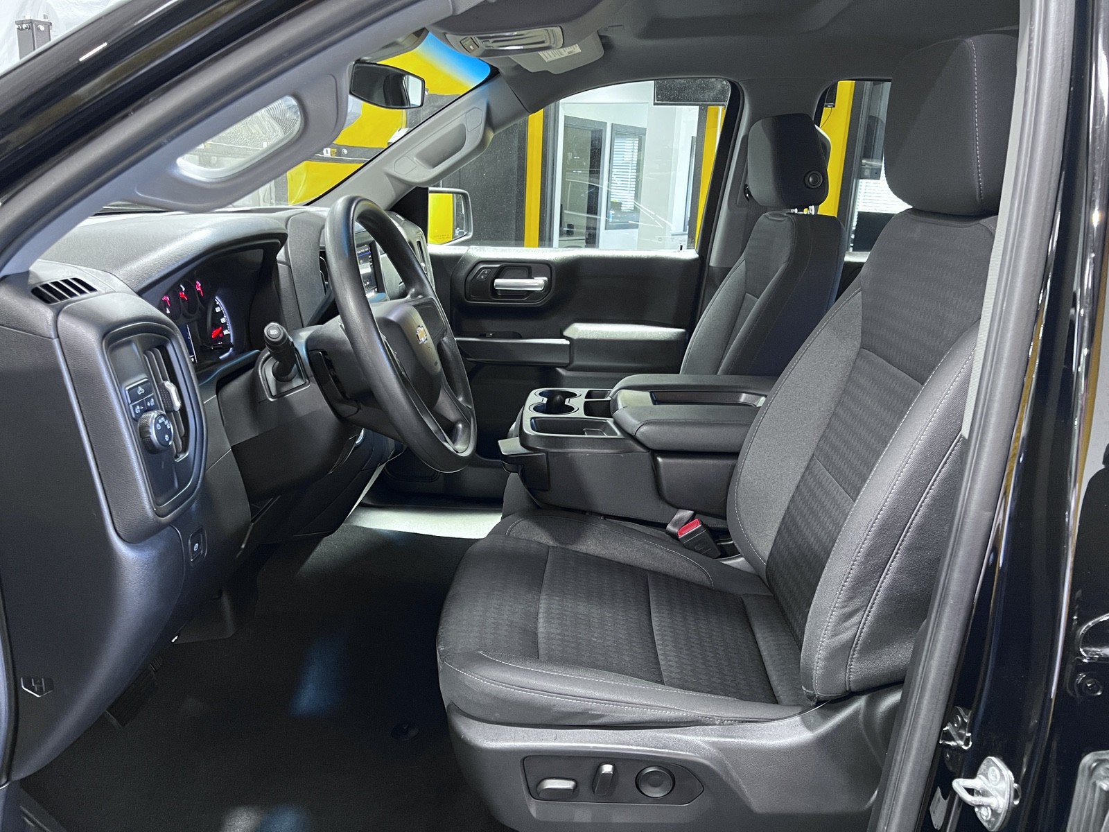 Used 2023 Chevrolet Silverado 1500 Custom w/ LPO, Dark Essentials Package RWD image 15