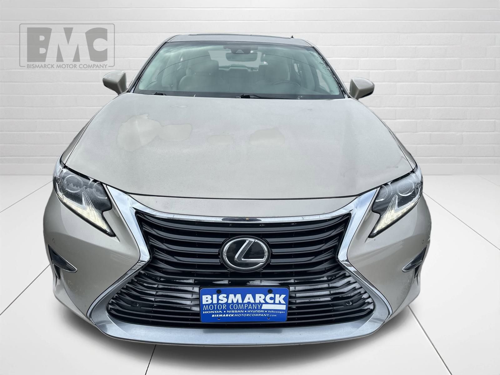 Used 2018 Lexus ES 350 w/ Navigation System Package image 2